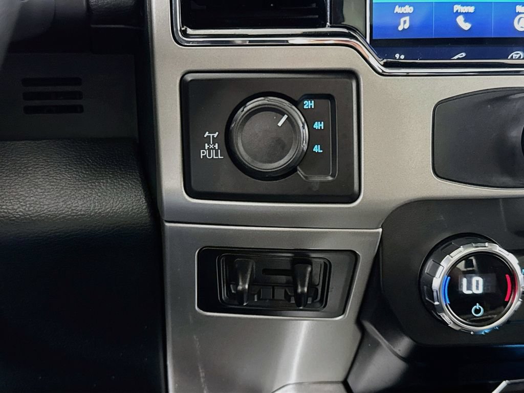 Used 2022 Ford F350 Lariat w/ Black Appearance Package AWD/4WD image 19
