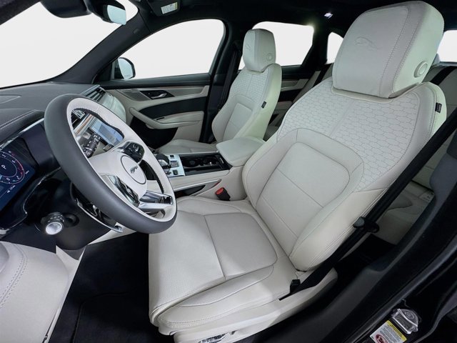Used 2026 Jaguar F-PACE R-Dynamic S AWD/4WD image 11