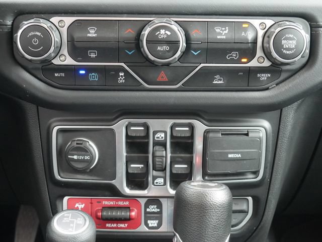 Used 2025 Jeep Wrangler Unlimited Rubicon 4xe AWD/4WD image 21