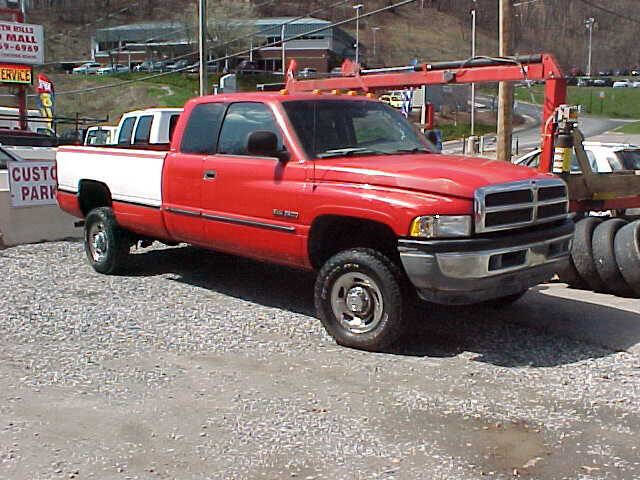 Used 1998 Dodge Ram 2500 Truck 4x4 Quad Cab image 16