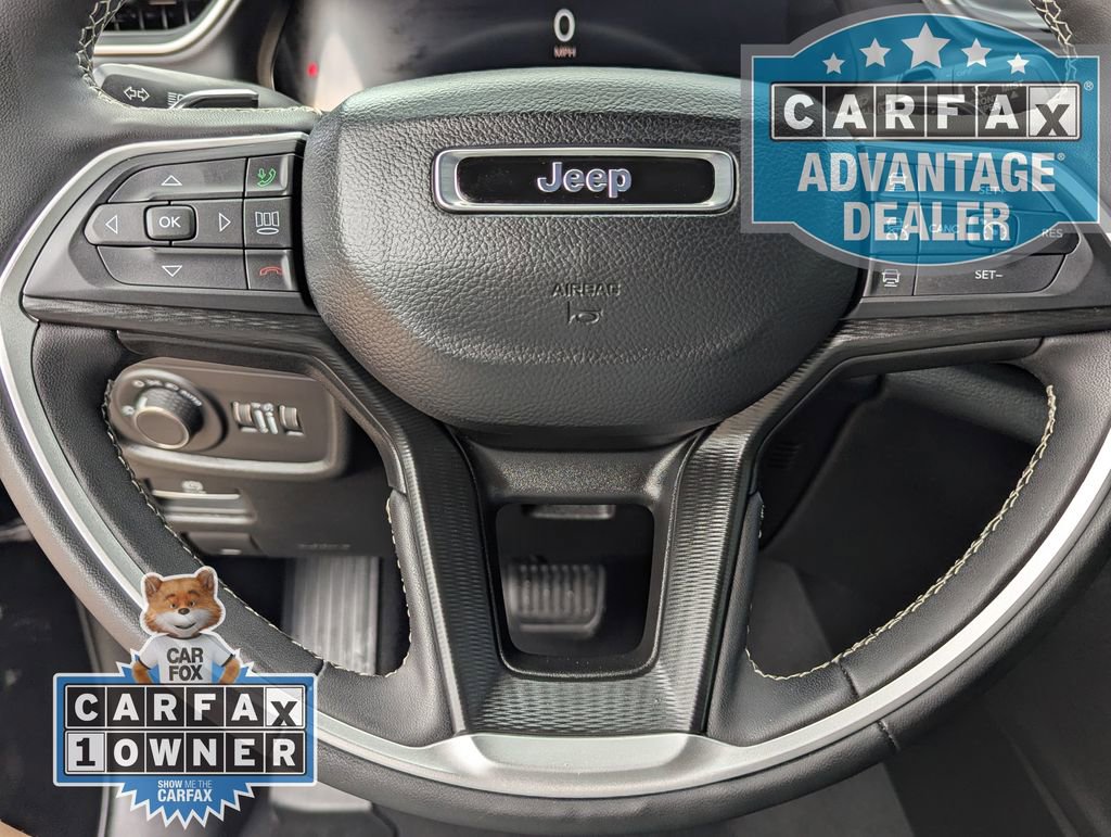 Used 2024 Jeep Grand Cherokee Altitude AWD/4WD image 6