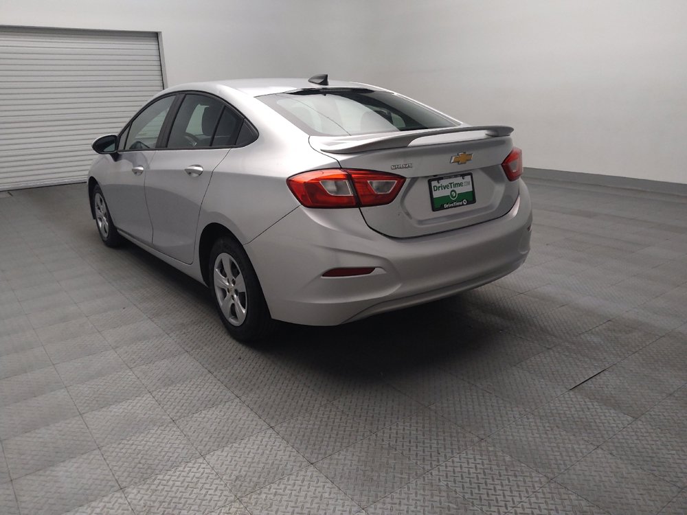 Used 2018 Chevrolet Cruze LS FWD image 5