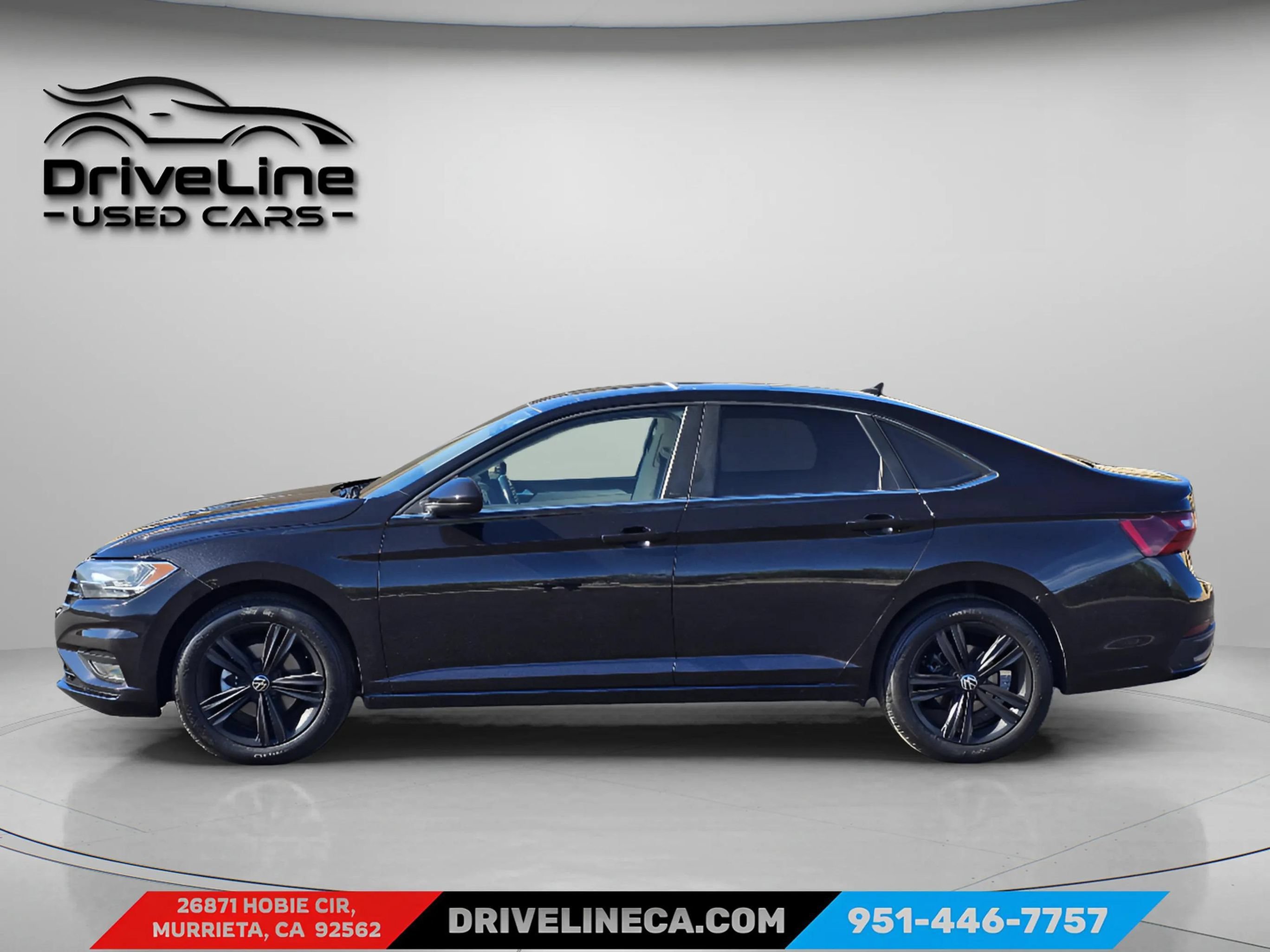 Used 2022 Volkswagen Jetta SE w/ Panoramic Sunroof Package FWD image 12