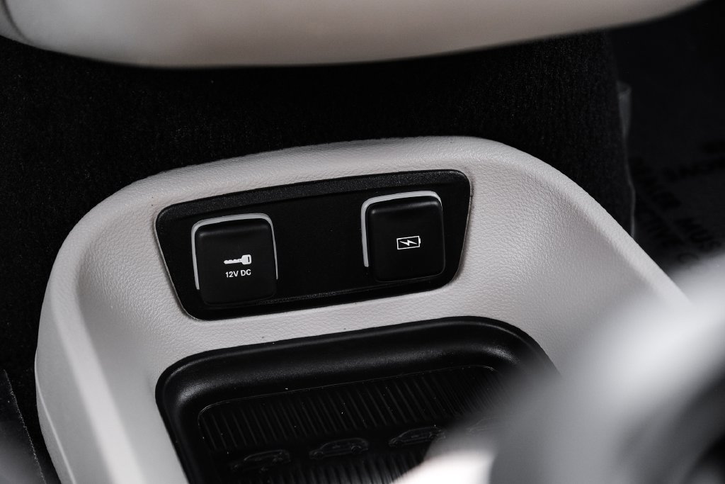 Used 2021 Chrysler Pacifica Touring-L FWD image 24