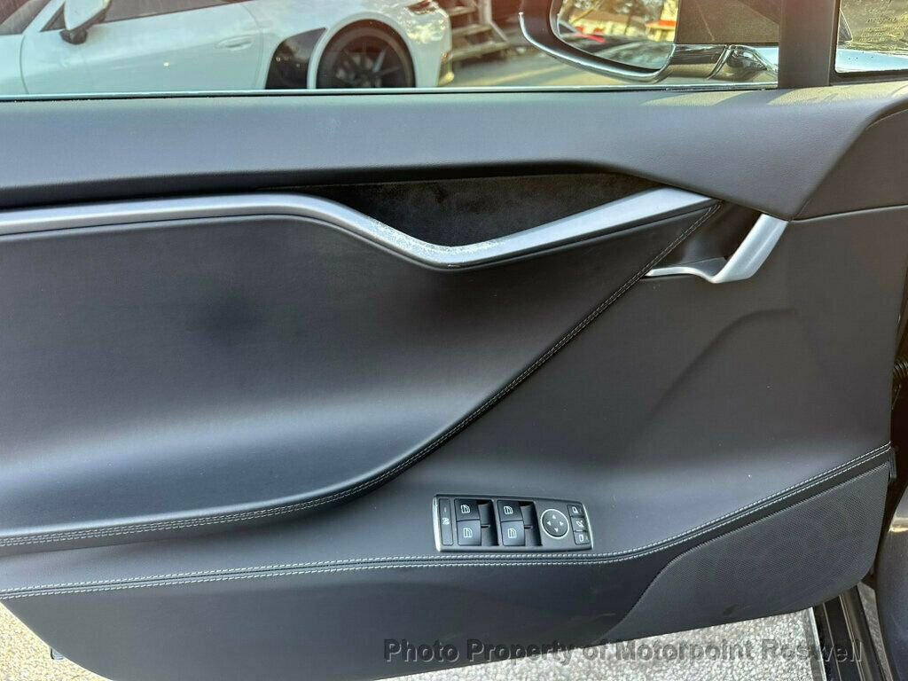 Used 2020 Tesla Model S Long Range Plus image 17
