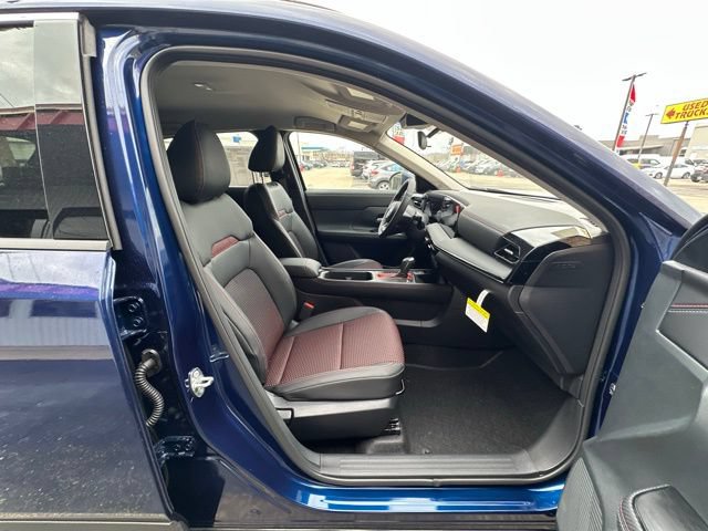 New 2025 Nissan Kicks SR AWD/4WD image 13