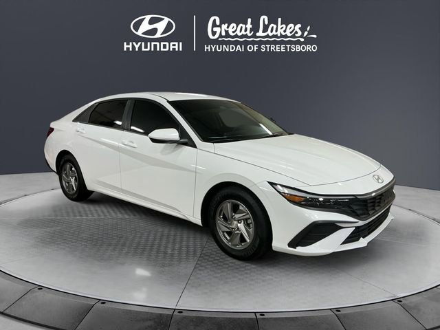 Used 2024 Hyundai Elantra SE image 8