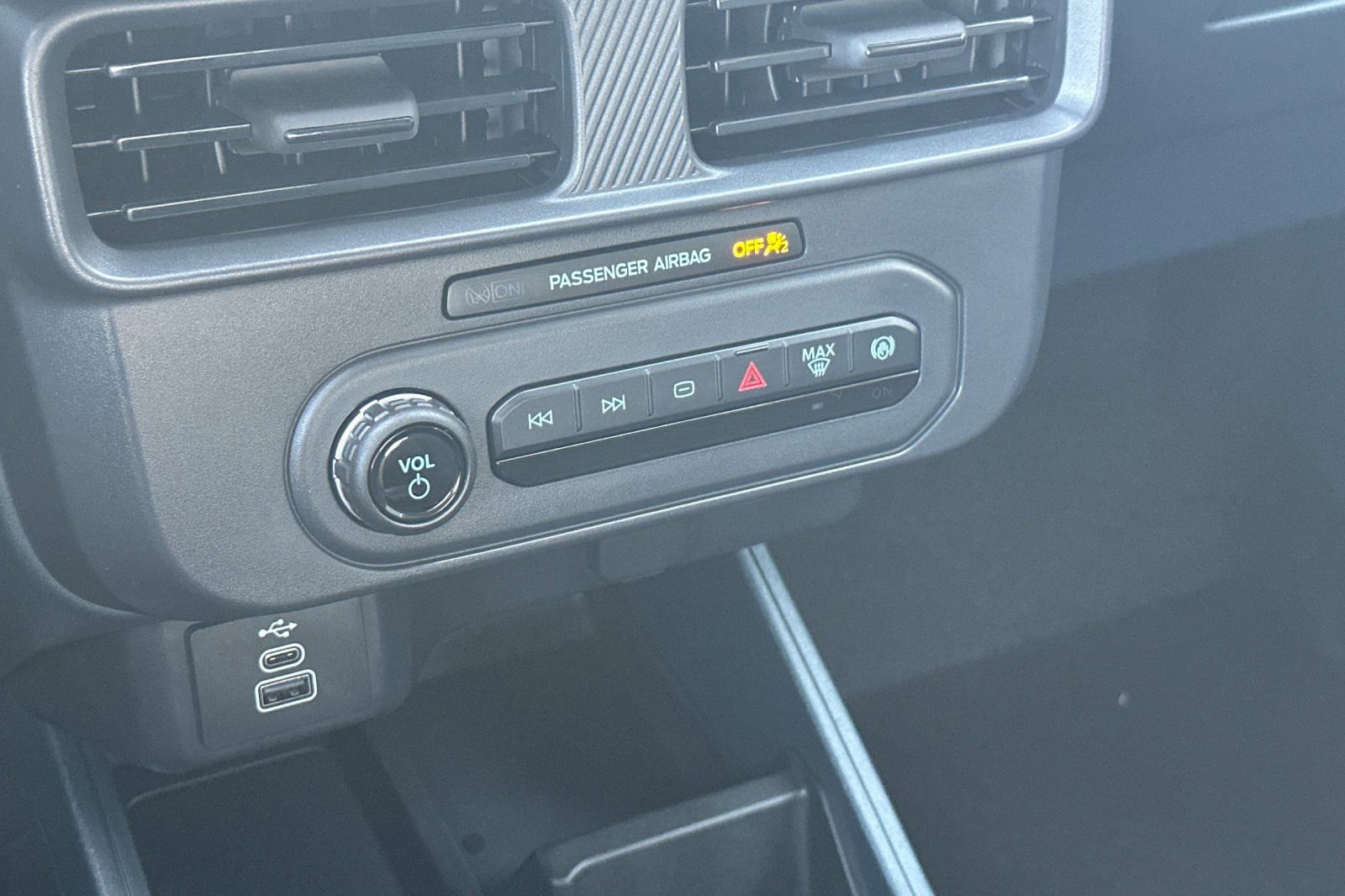 New 2026 Ford Maverick XL image 19