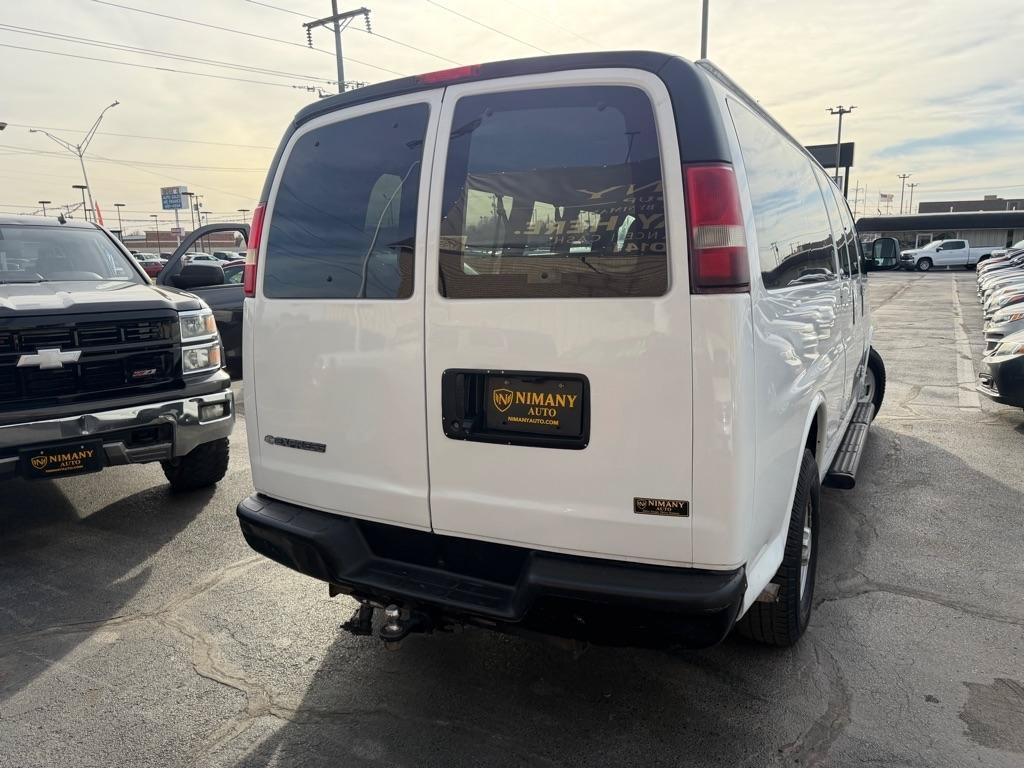 Used 2017 Chevrolet Express 3500 LS RWD image 32