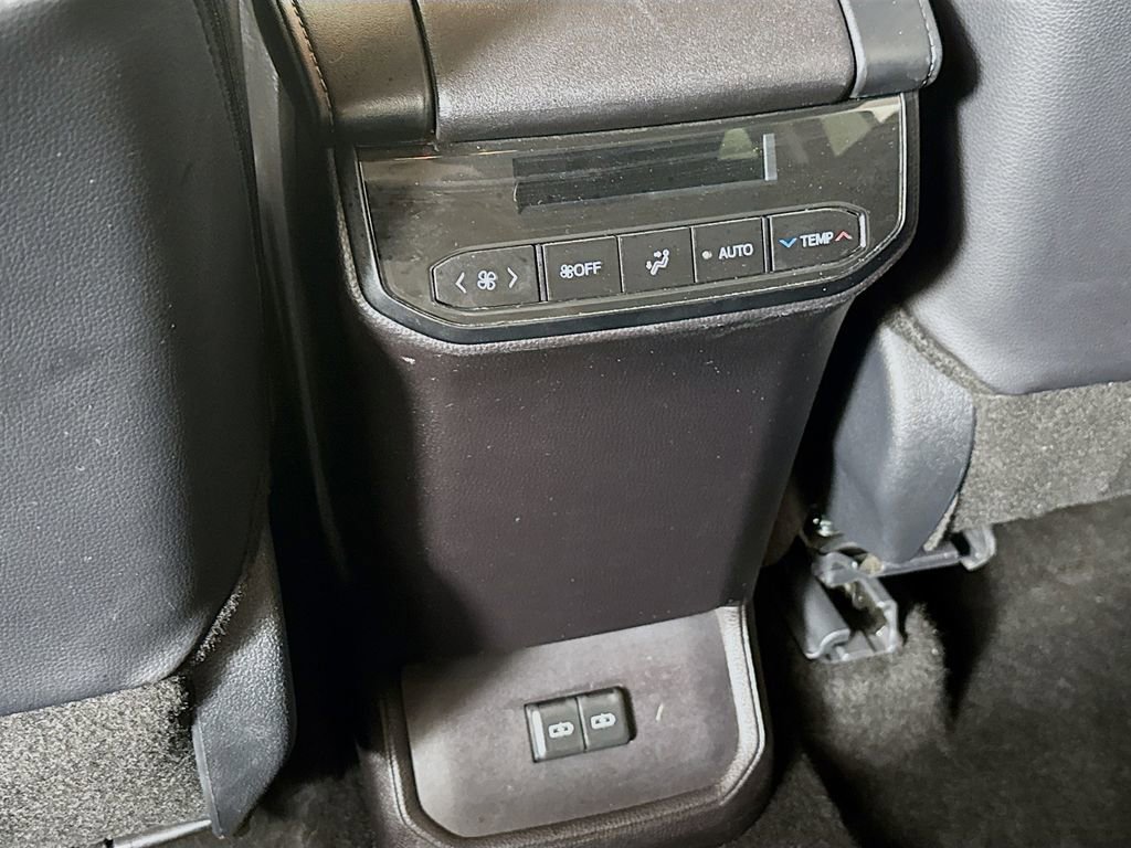 Certified 2025 Toyota Highlander XLE image 22