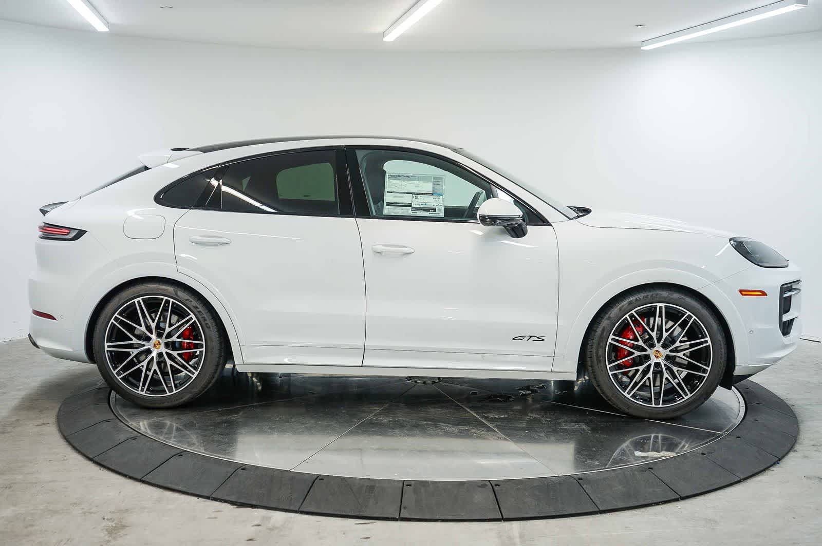 New 2026 Porsche Cayenne GTS AWD/4WD image 8