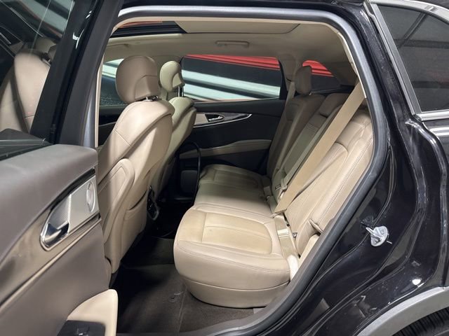 Used 2023 Lincoln Nautilus Reserve w/ Equipment Group 202A AWD/4WD image 14