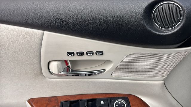 Used 2011 Lexus RX 350 AWD w/ Premium Pkg image 9