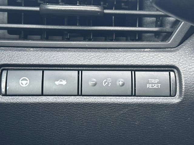 Used 2022 Nissan Altima 2.5 SV w/ SV Premium Package image 19