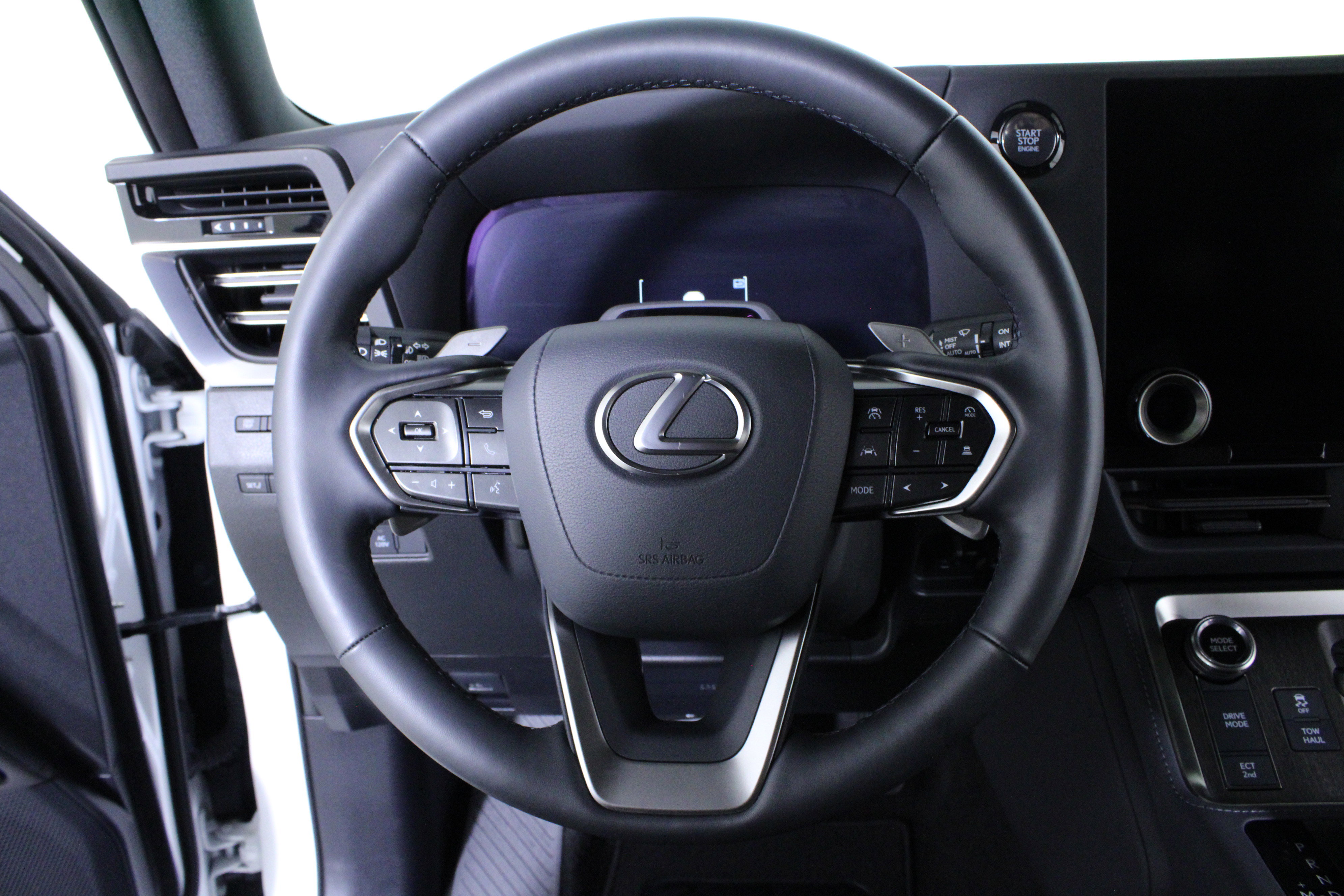 Used 2024 Lexus GX 550 w/ Accessory Package (Z1) AWD/4WD image 22