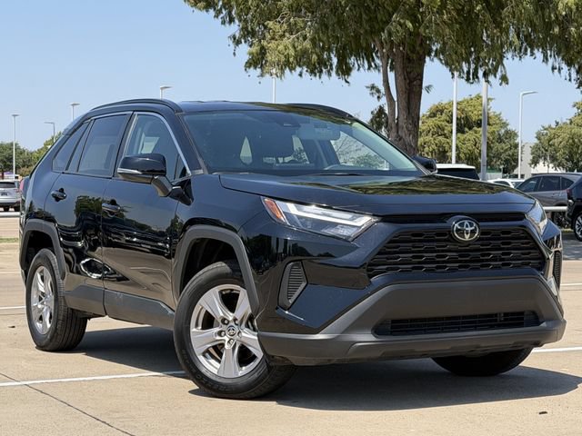Certified 2025 Toyota RAV4 XLE AWD/4WD image 2