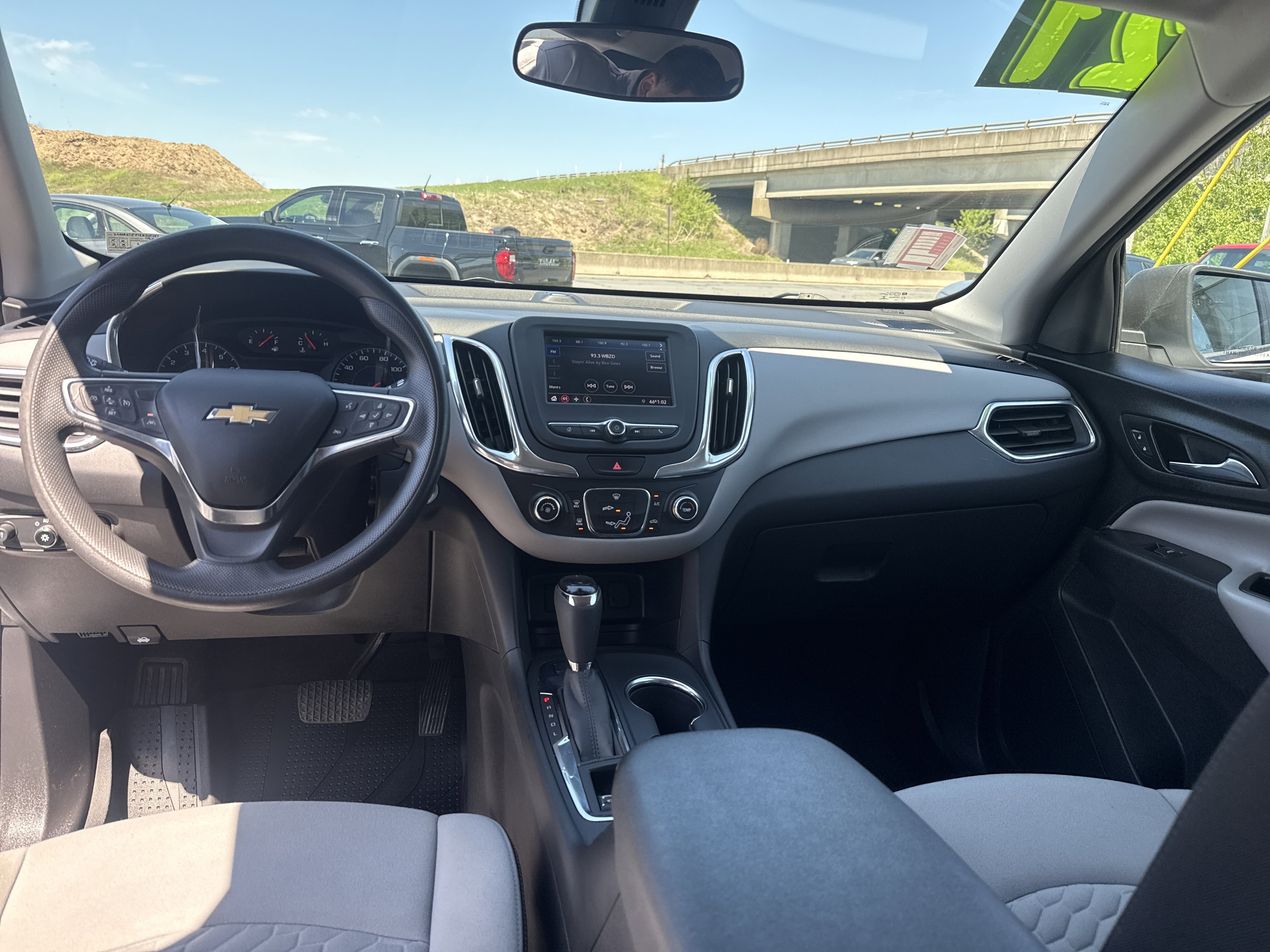 Used 2021 Chevrolet Equinox LS w/ LS Convenience Package AWD/4WD image 17