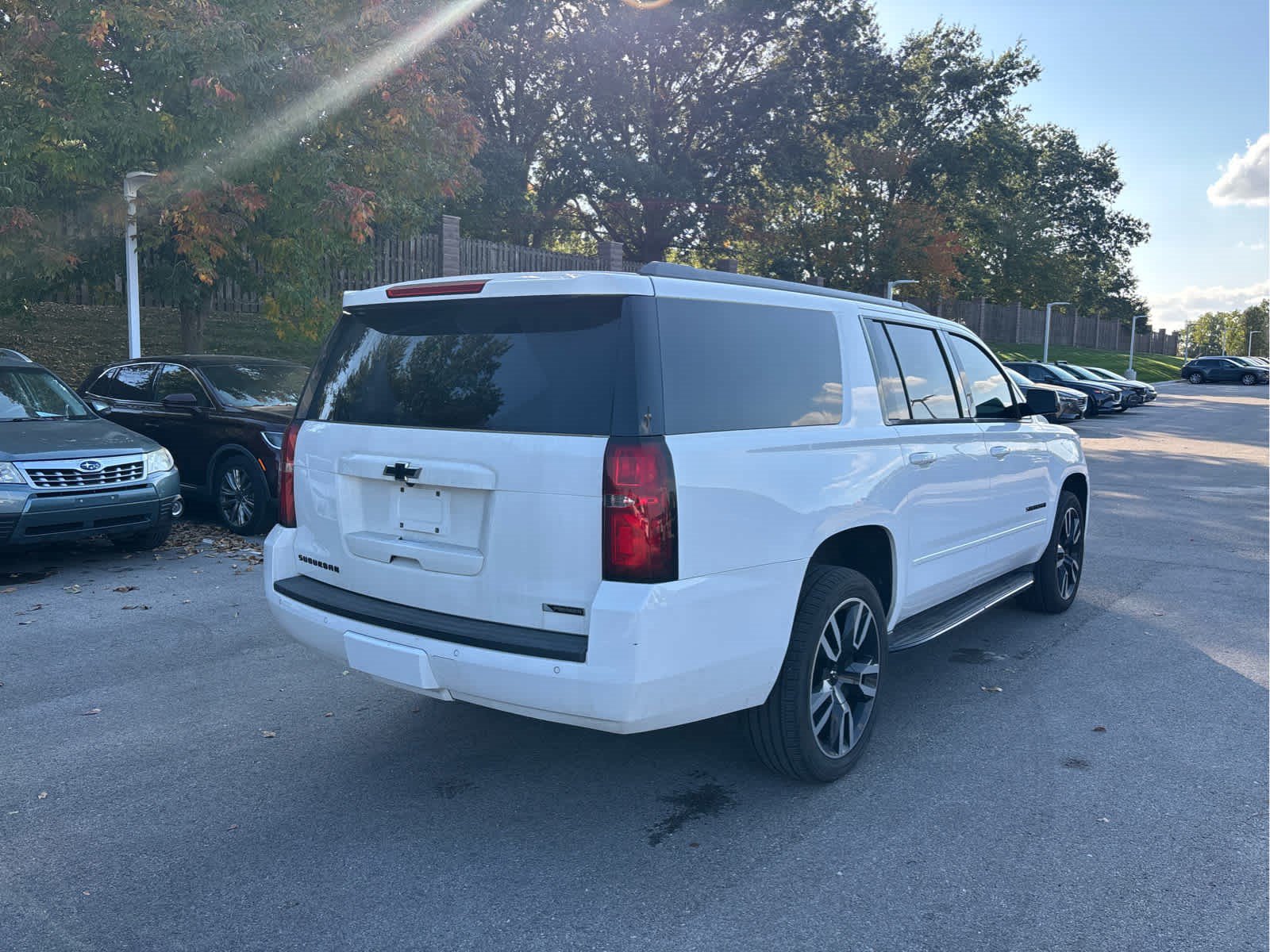 Used 2018 Chevrolet Suburban Premier AWD/4WD image 4