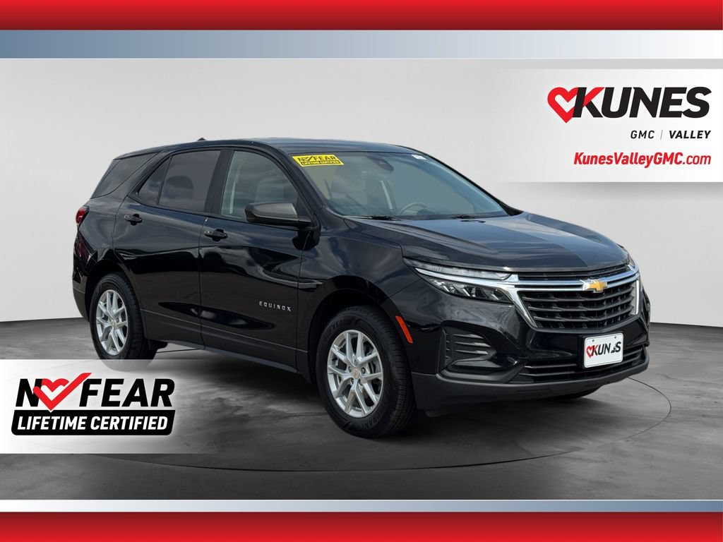 Used 2023 Chevrolet Equinox LS w/ LS Convenience Package AWD/4WD image 1
