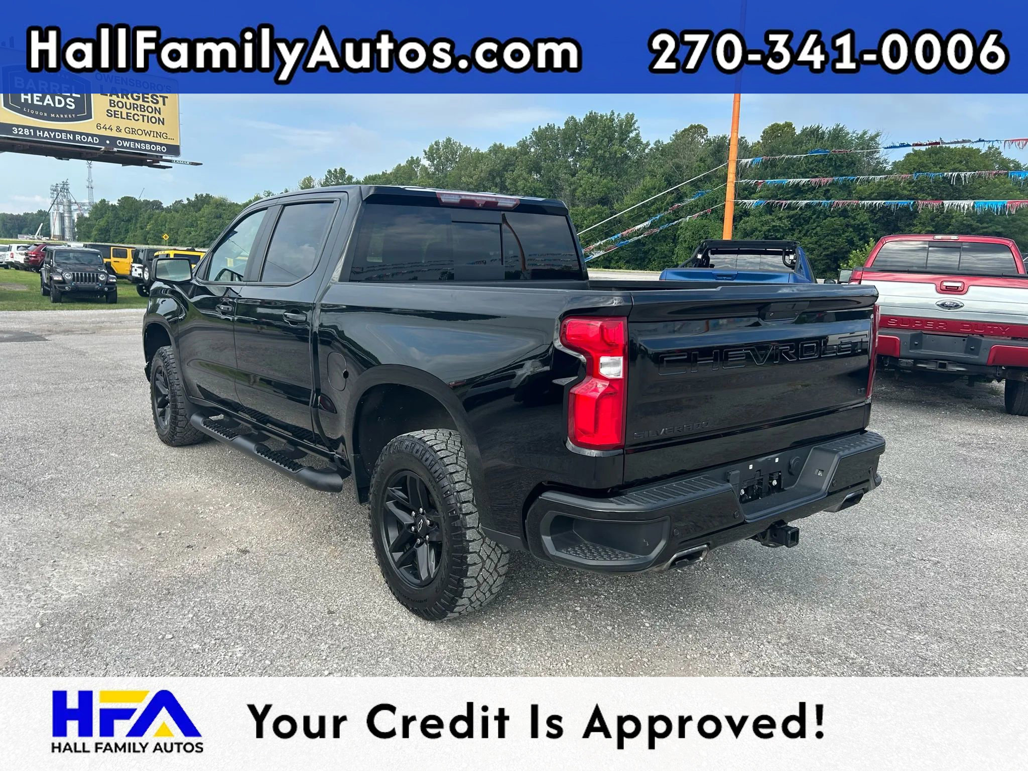 Used 2020 Chevrolet Silverado 1500 LT Trail Boss image 3