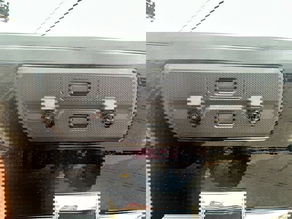 New 2026 Chevrolet Silverado 1500 ZR2 image 38