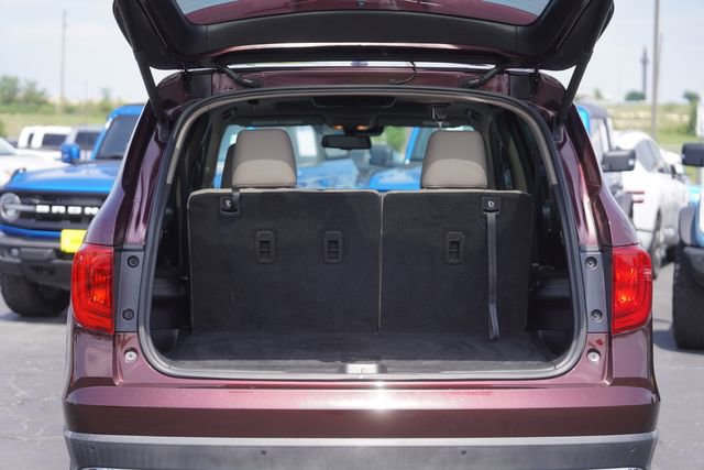 Used 2017 Honda Pilot Touring image 34