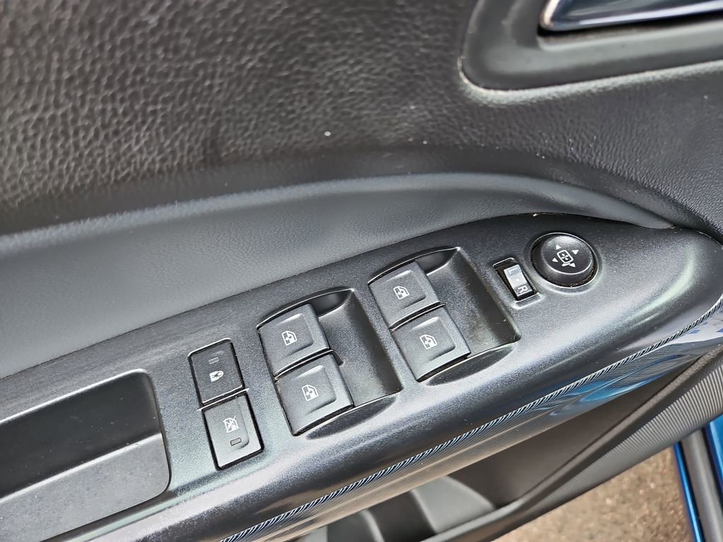 Used 2019 Chevrolet Colorado Z71 AWD/4WD image 11