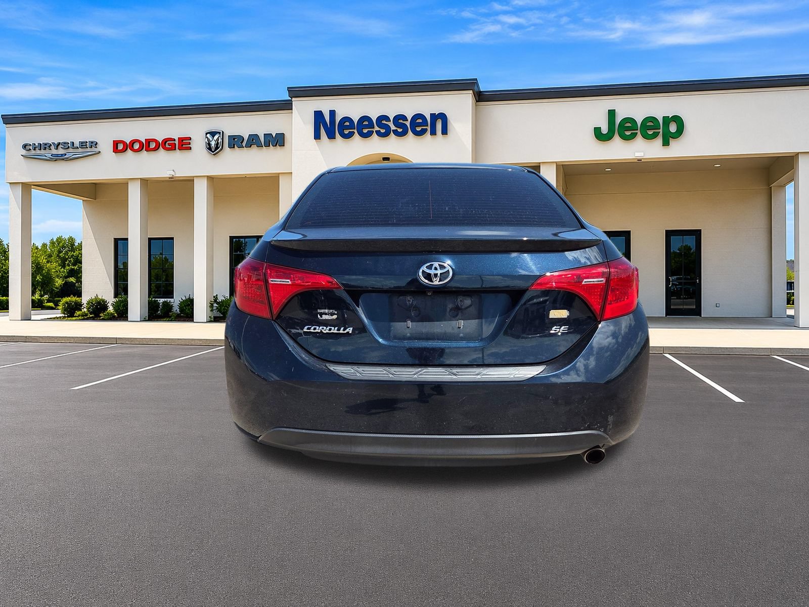 Used 2019 Toyota Corolla SE FWD image 6