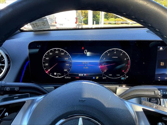 Used 2026 Mercedes-Benz GLB 250 4MATIC image 15