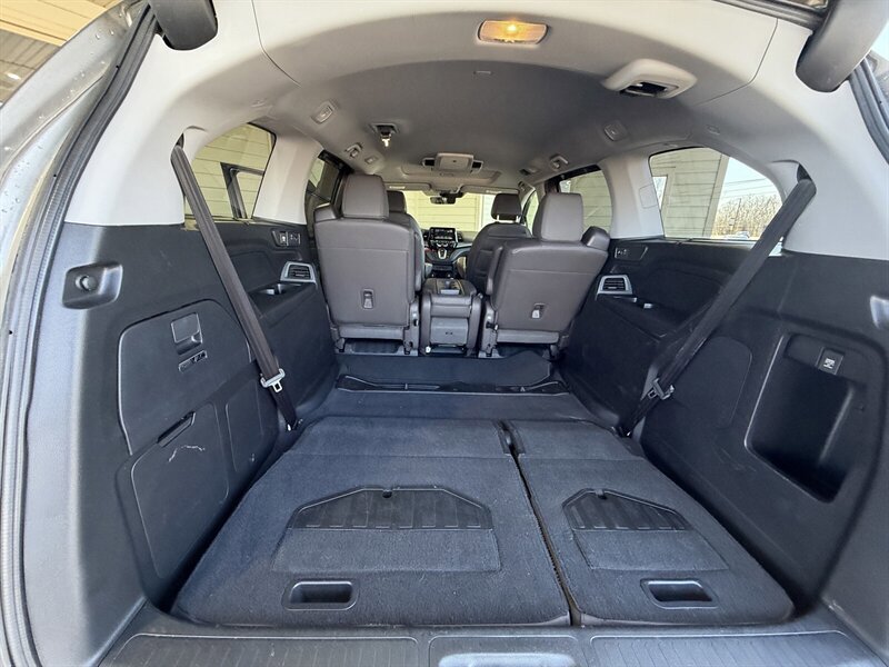 Used 2018 Honda Odyssey Touring image 12