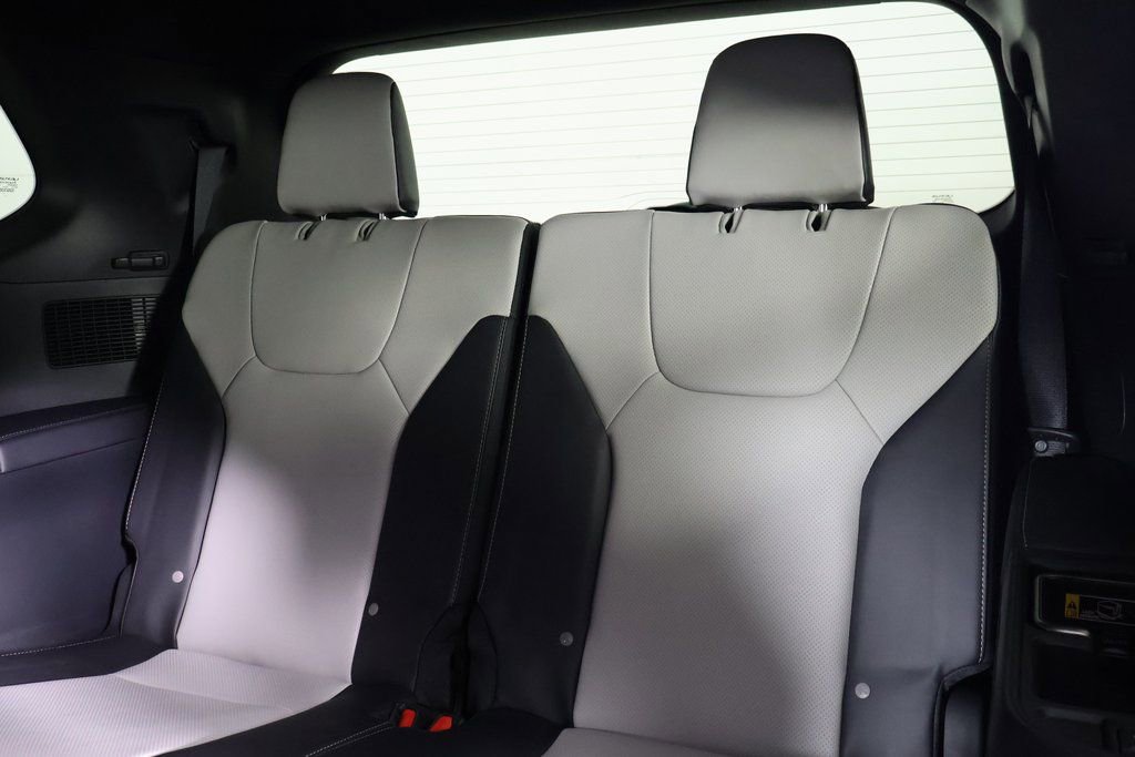 New 2026 Lexus TX 500h AWD image 7