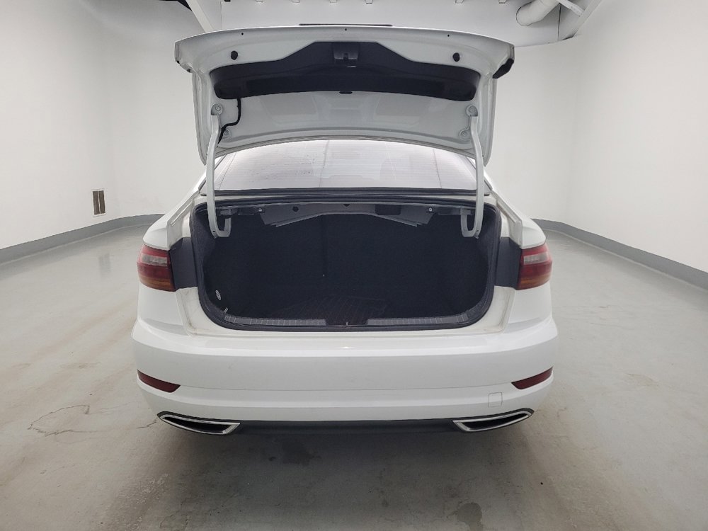 Used 2019 Volkswagen Jetta SEL Premium FWD image 29
