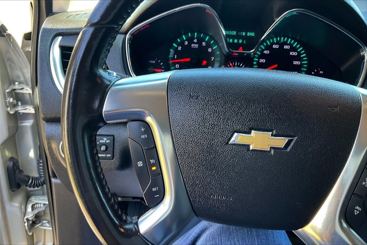 Used 2013 Chevrolet Traverse LT w/ All-Star Edition AWD/4WD image 11