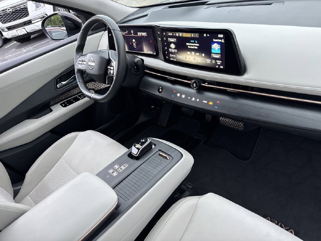 Certified 2024 Nissan Ariya AWD image 28