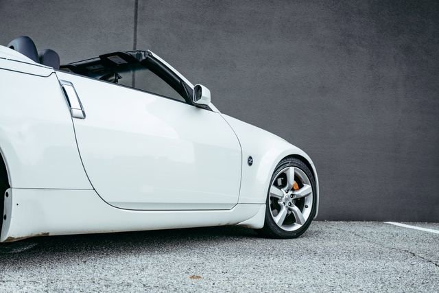 Used 2007 Nissan 350Z Grand Touring RWD image 25