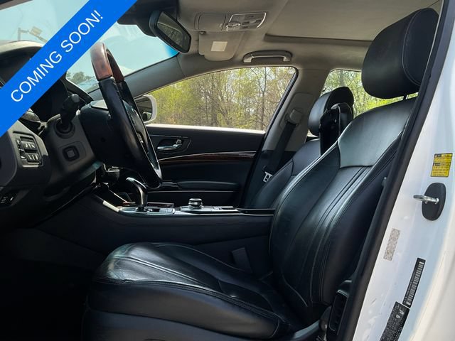 Used 2015 Kia K900 Luxury w/ VIP Package (Discontinued) RWD image 3
