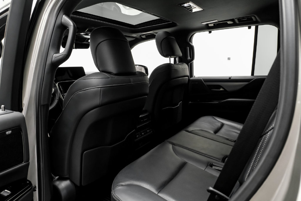 Used 2024 Lexus LX 600 F Sport AWD/4WD image 41
