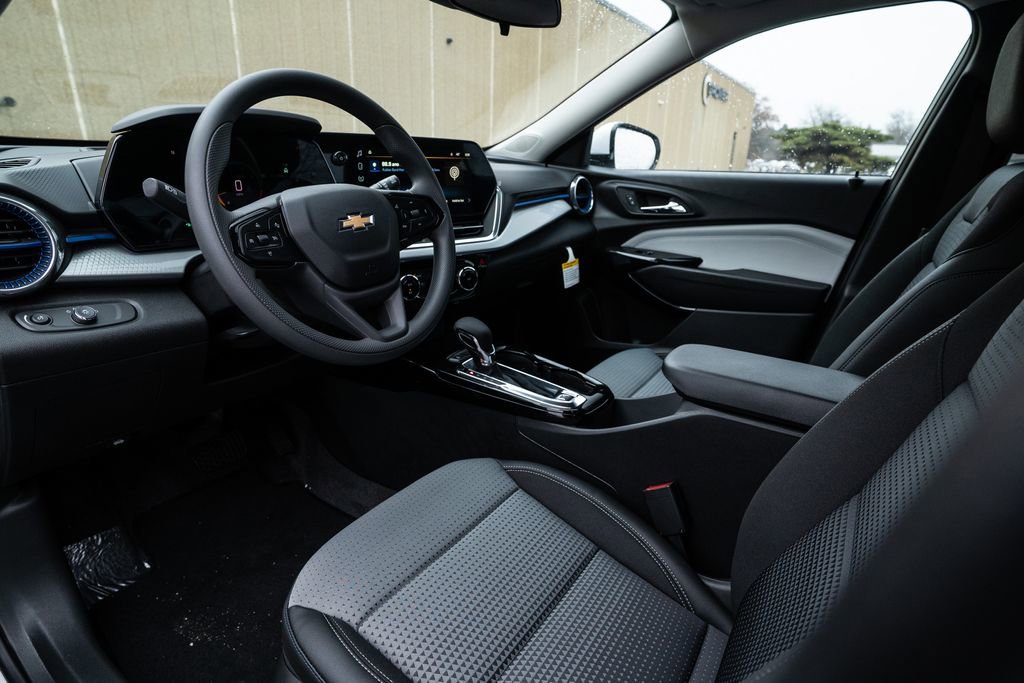 New 2026 Chevrolet Trax LT image 13