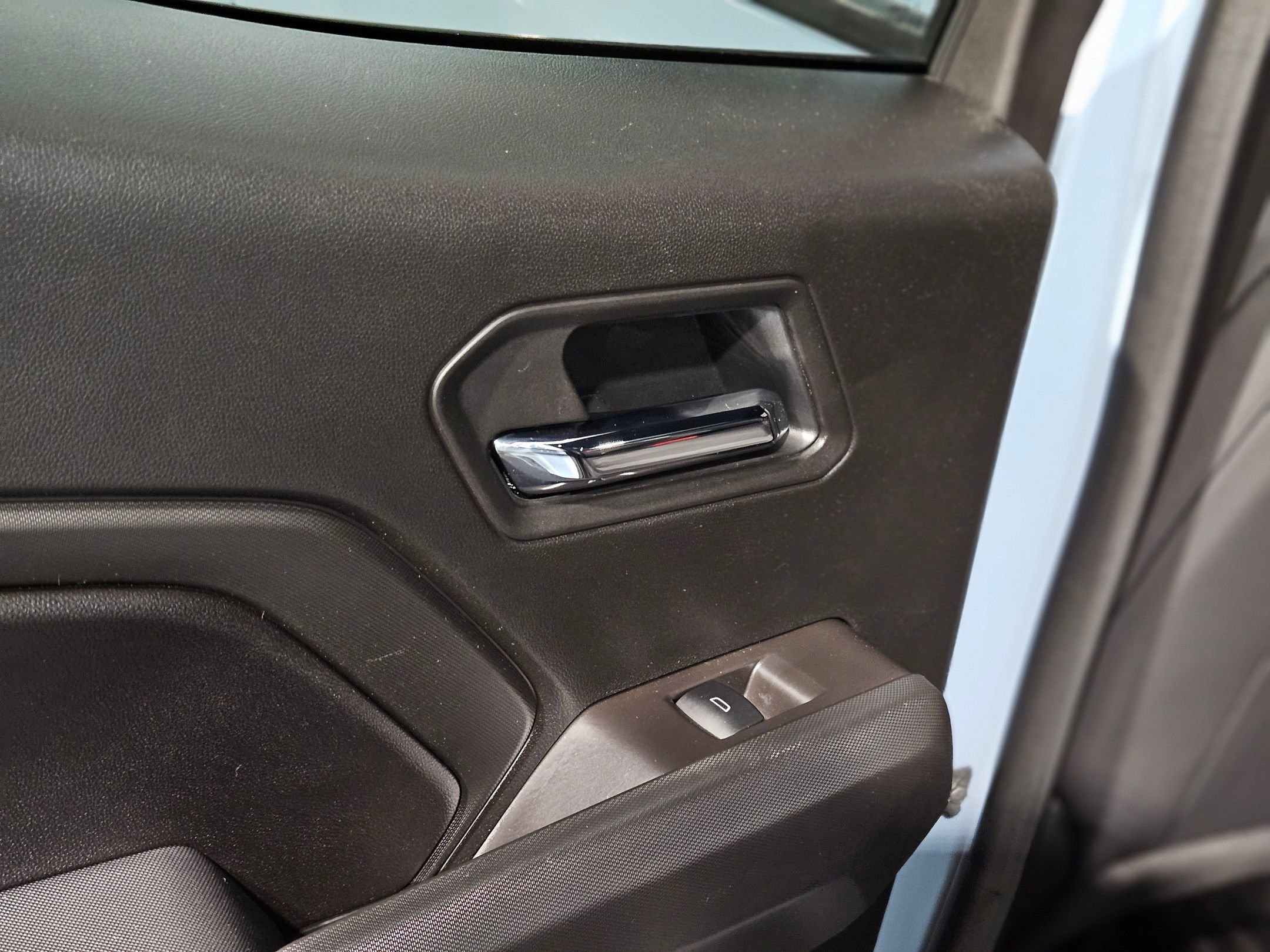 Used 2025 Chevrolet Colorado Z71 image 36