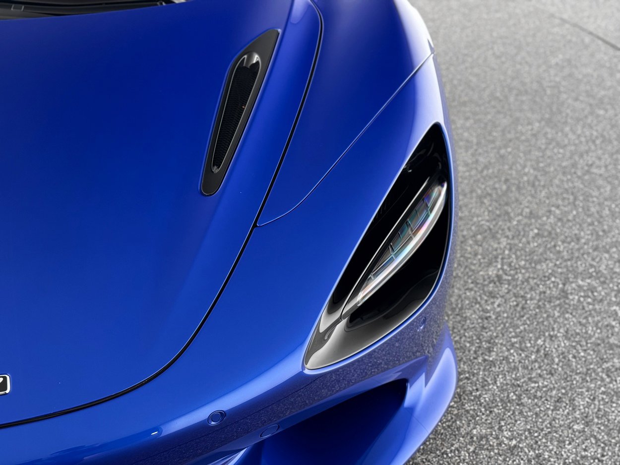 Used 2024 McLaren 750S Spider image 44