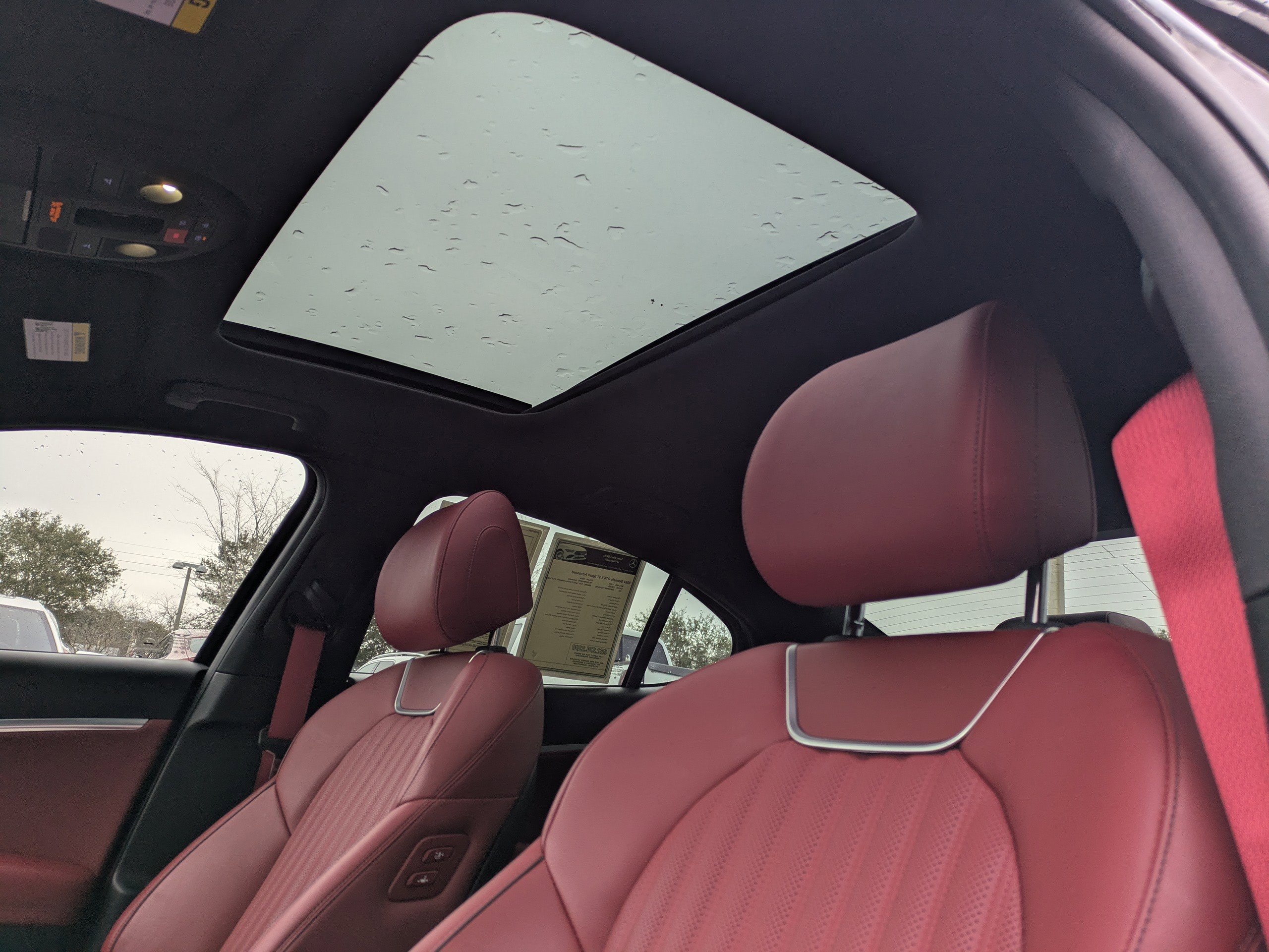 Used 2024 Genesis G70 3.3T Advanced image 11