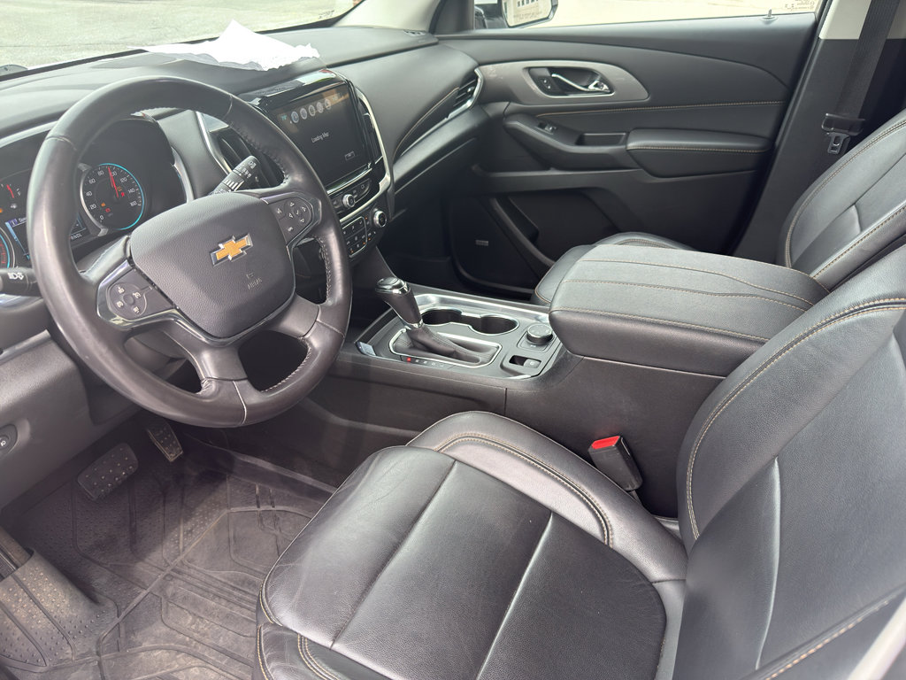 Used 2019 Chevrolet Traverse RS w/ LPO, Floor Liner Package AWD/4WD image 9
