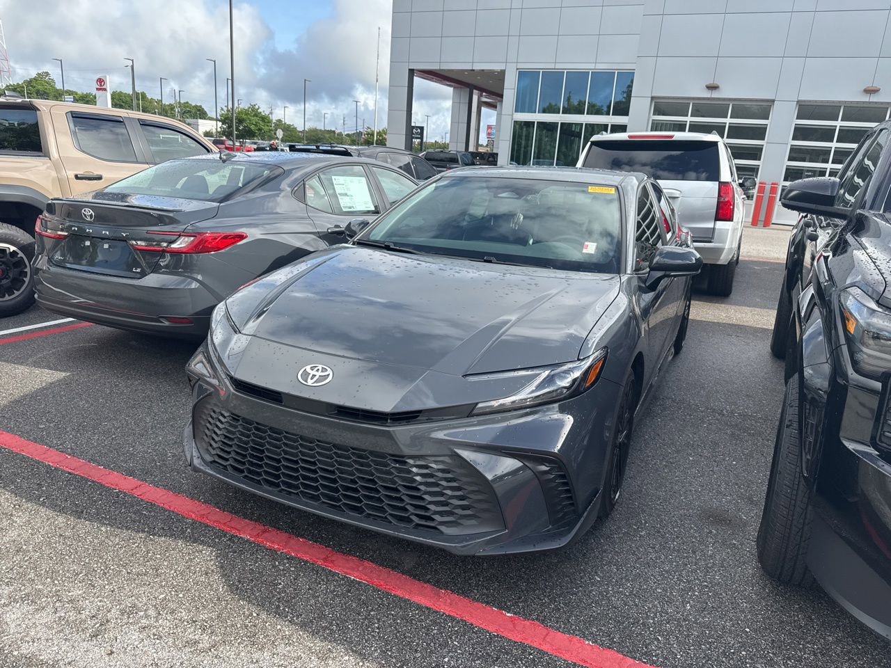 Used 2025 Toyota Camry SE