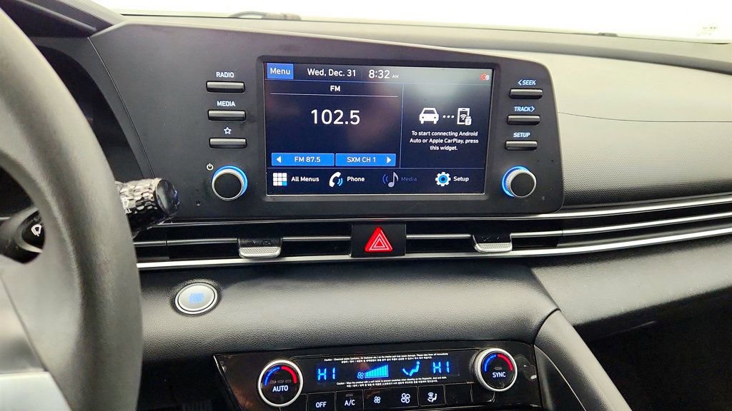 Used 2021 Hyundai Elantra SEL image 17