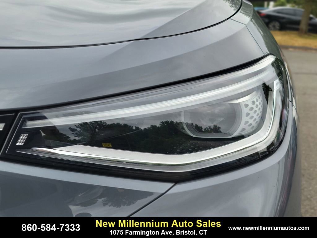 Used 2024 Volkswagen ID.4 Pro S AWD/4WD image 10