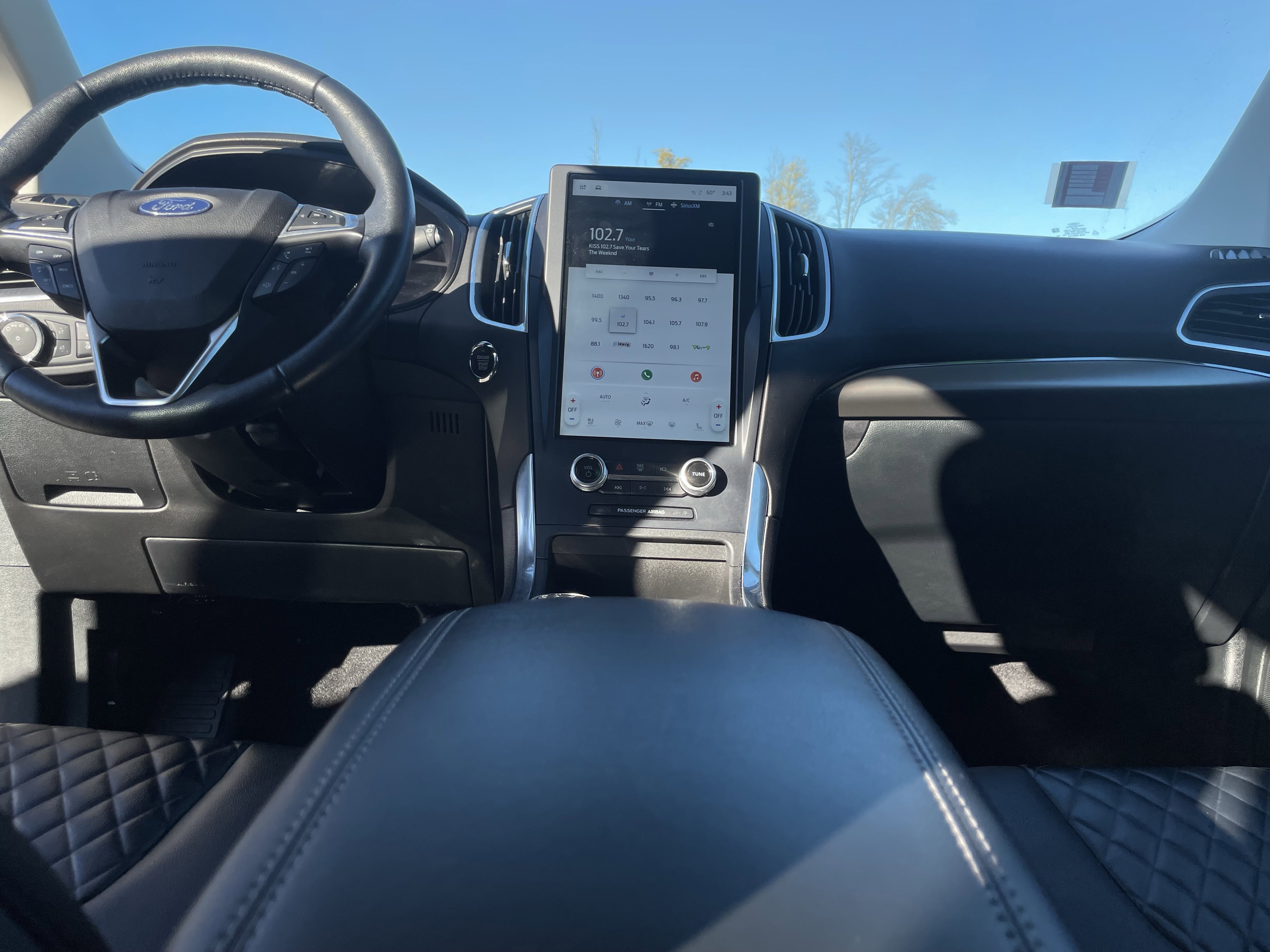 Used 2023 Ford Edge Titanium image 14