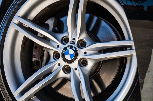 Used 2012 BMW Z4 sDrive35is image 3