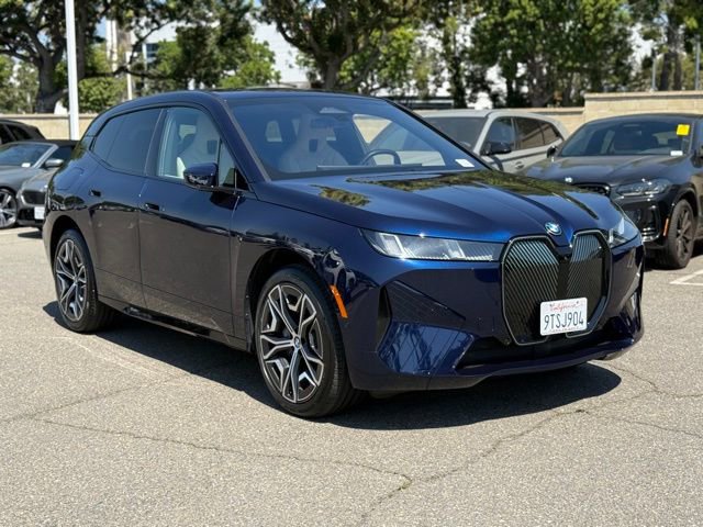 Used 2026 BMW iX xDrive45 w/ Premium Package image 6