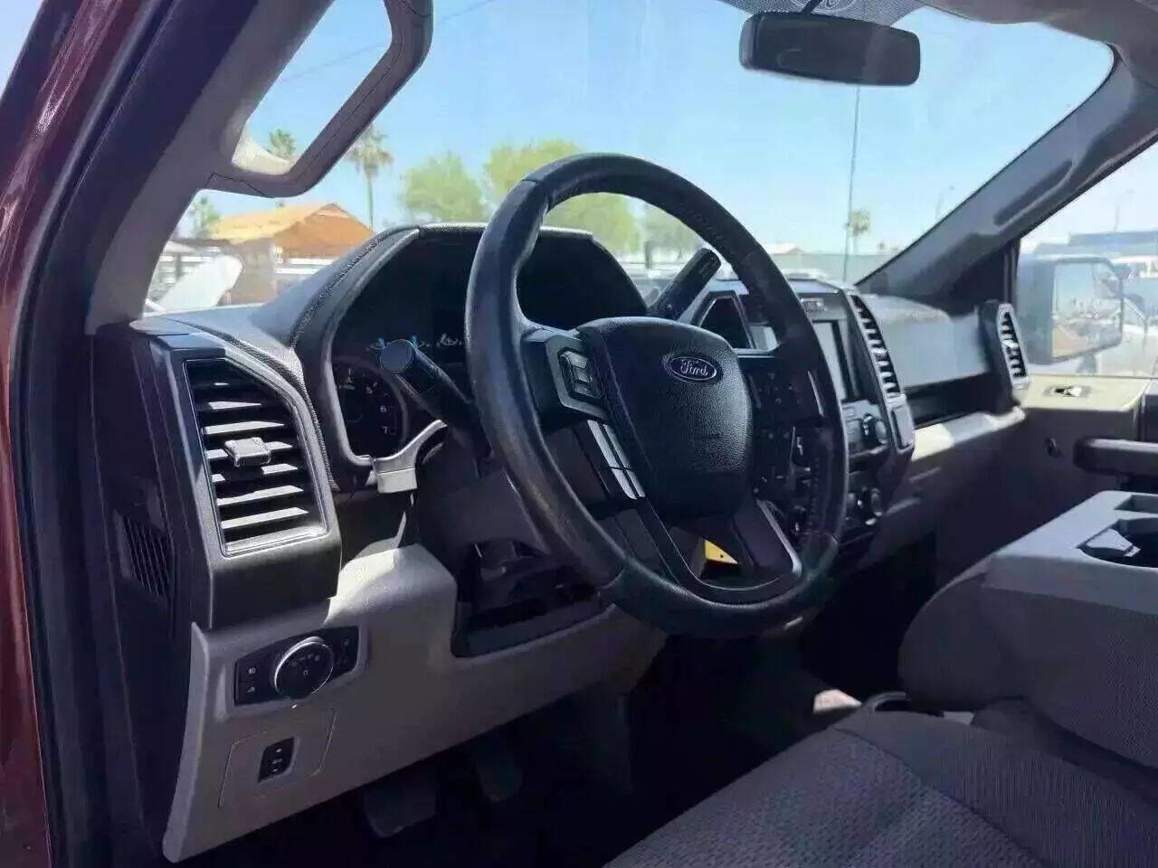 Used 2017 Ford F150 XLT w/ Equipment Group 302A Luxury image 16