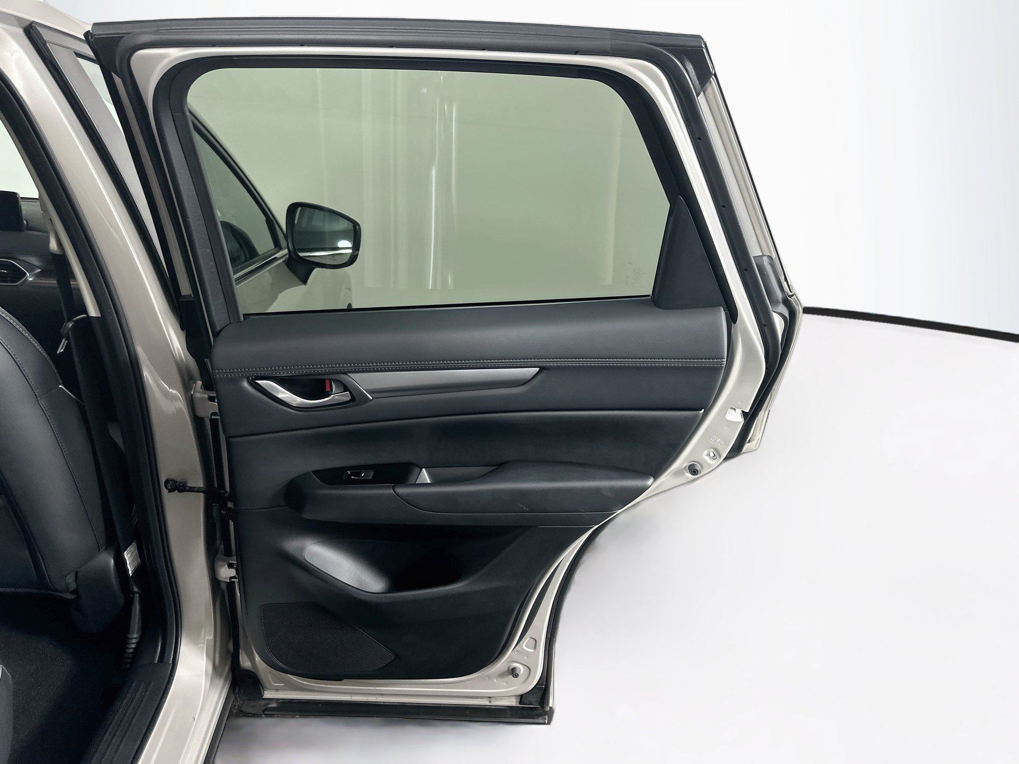 Used 2025 MAZDA CX-5 AWD 2.5 S w/ Preferred Package image 33